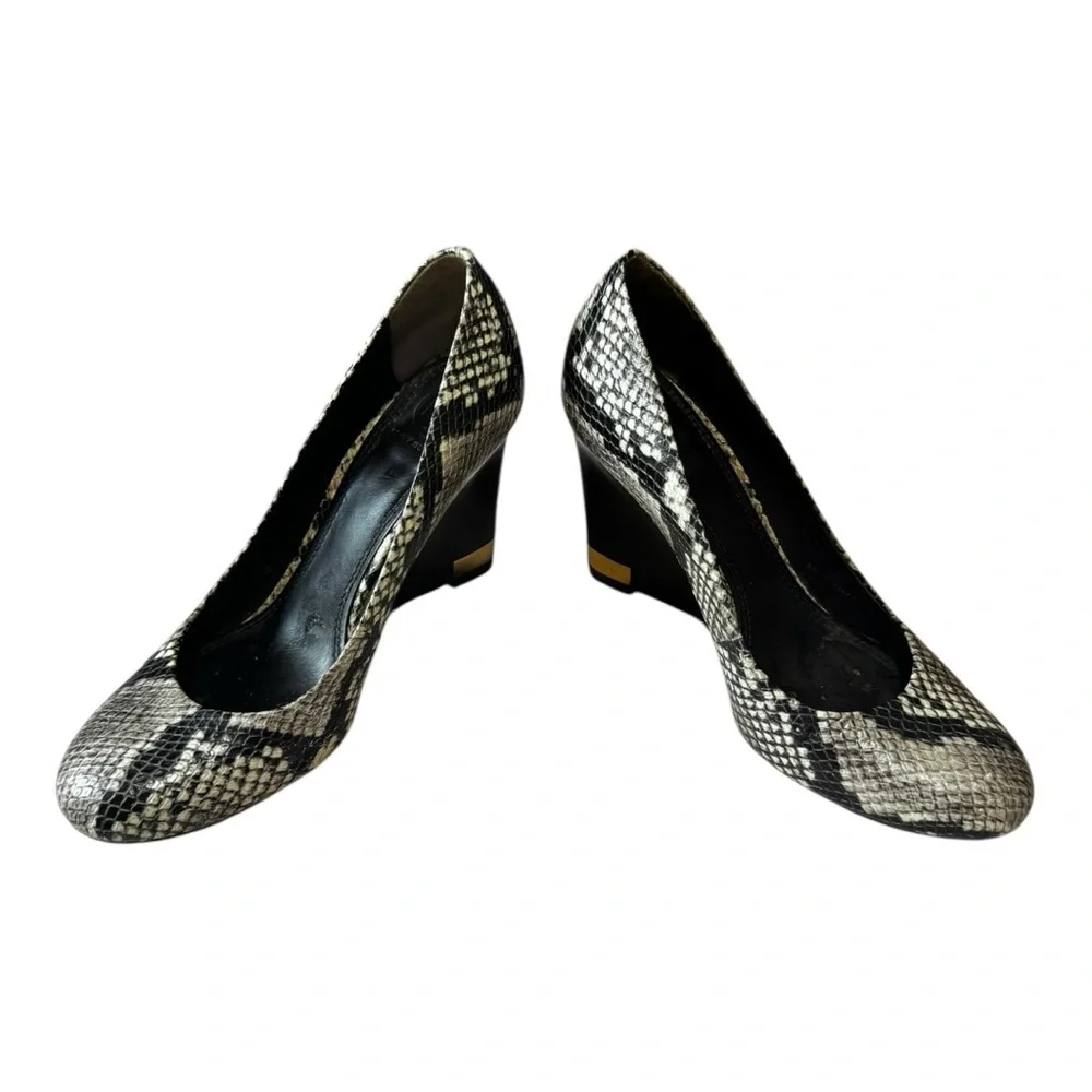 Tory Burch Benton Snakeskin Embossed Leather Wedge Pumps Size 7.5